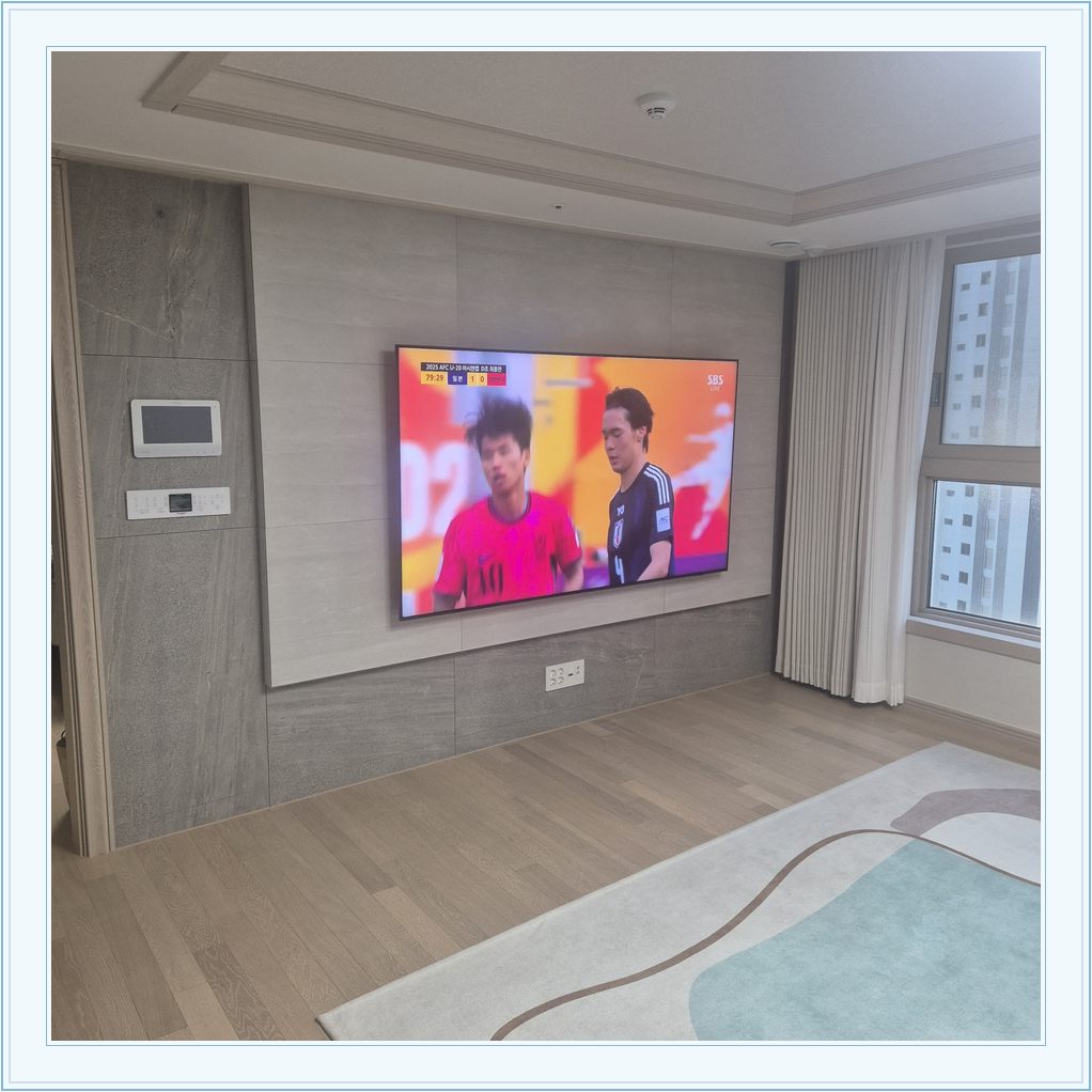 벽걸이TV 설치 참고 사진 20-2, TV와 벽면 배치
